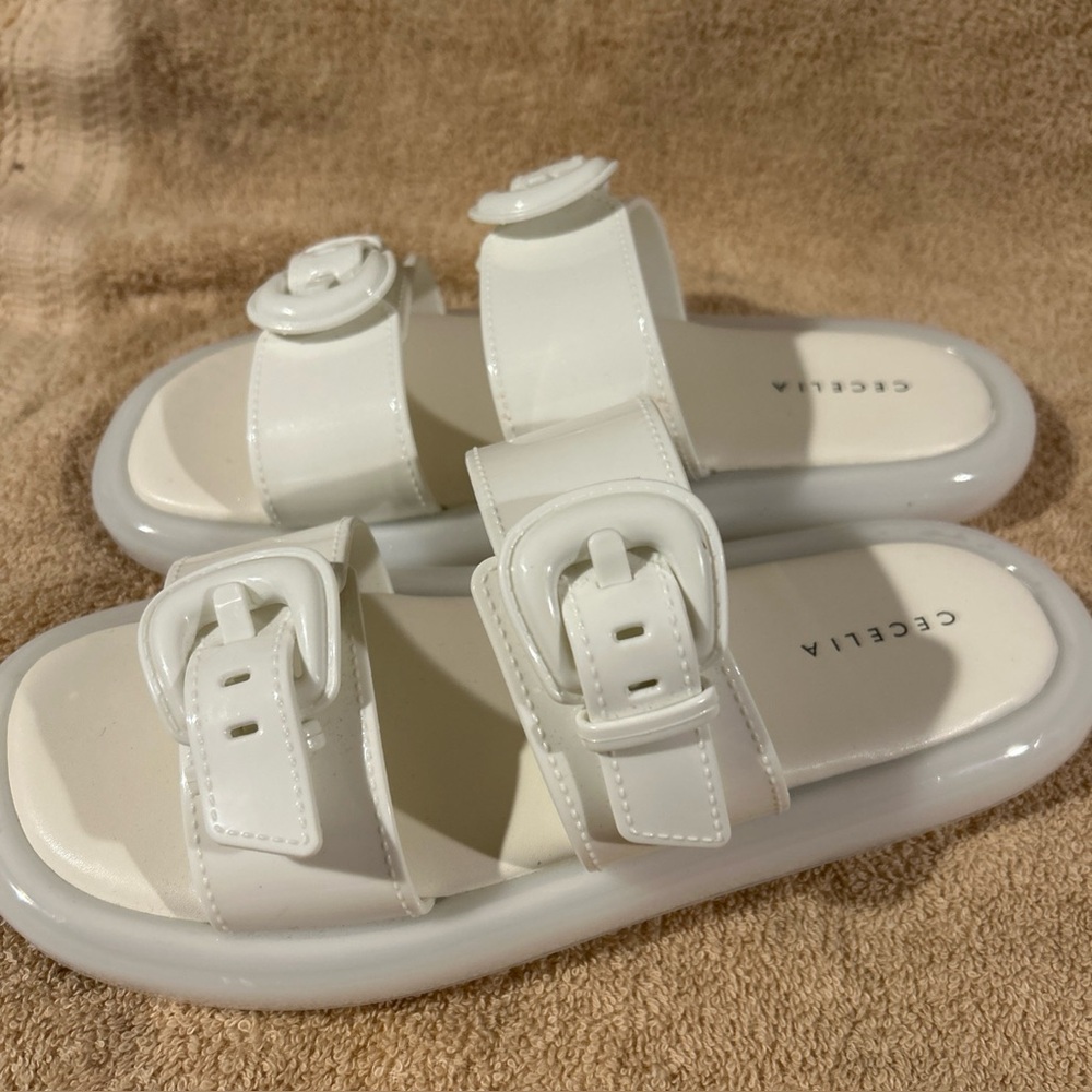 Cecelia New York Jump Jelly Buckle Slide Sandal White Size 9 New without Box
